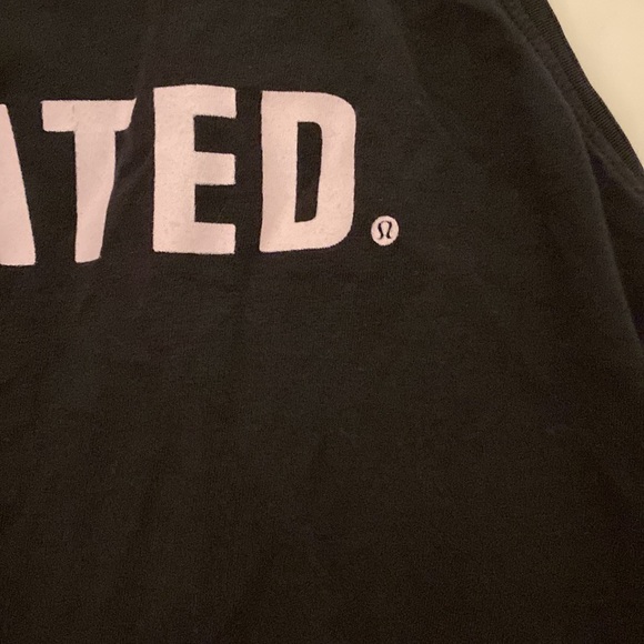 Lululemon muscle tee RARE - Picture 2 of 3